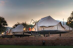 Chiangkhan River Green Hill