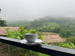 Chiangkhan River Green Hill