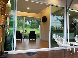 Chiangkhan River Green Hill