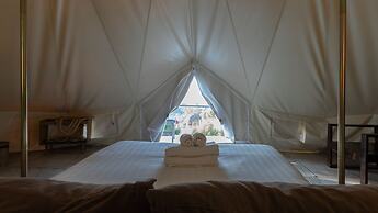 Chiangkhan River Green Hill