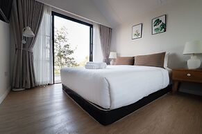 Chiangkhan River Green Hill