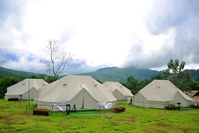 Chiangkhan River Green Hill