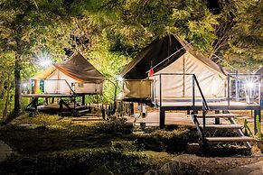 Chiangkhan River Green Hill