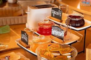 Chiangkhan River Green Hill