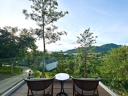 Chiangkhan River Green Hill