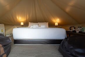 Chiangkhan River Green Hill