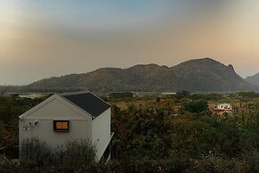 Chiangkhan River Green Hill