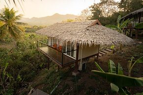 Chiangkhan River Green Hill