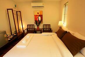 Chiangkhan River Green Hill