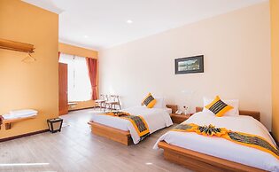 Royal Airstrip Hotel