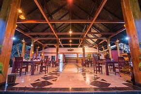 Royal Airstrip Hotel