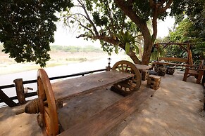 P&P Coffee & Resort Mae Sariang