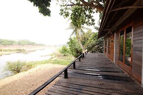 P&P Coffee & Resort Mae Sariang