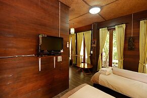 P&P Coffee & Resort Mae Sariang