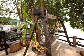 P&P Coffee & Resort Mae Sariang