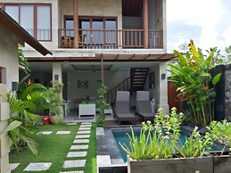 Sunshoot Villa Sandat