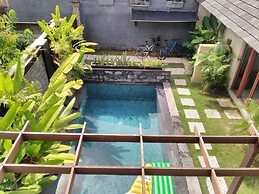 Sunshoot Villa Sandat