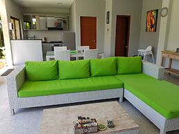 Sunshoot Villa Sandat