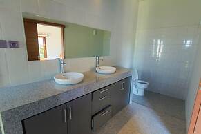 Sunshoot Villa Sandat