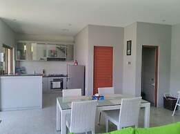 Sunshoot Villa Sandat