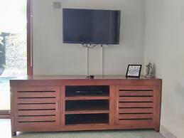 Sunshoot Villa Sandat