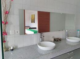 Sunshoot Villa Sandat