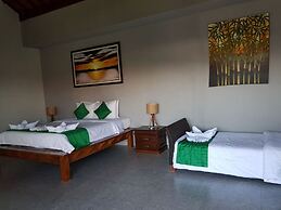 Sunshoot Villa Sandat