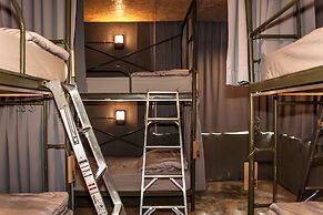 Zhelter'BKK - Hostel