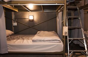 Zhelter'BKK - Hostel