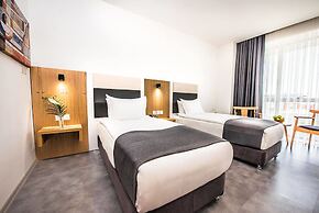 Ingate Hotel & Cafe