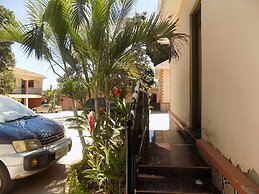 Etana Motel