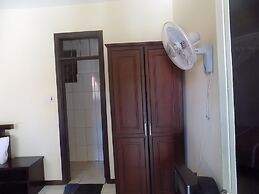 Etana Motel