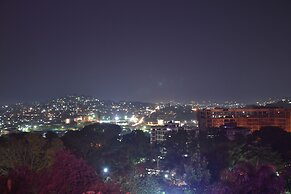 Kololo Courts Hotel & Restaurant