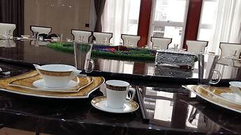 Kololo Courts Hotel & Restaurant