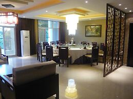 Kololo Courts Hotel & Restaurant