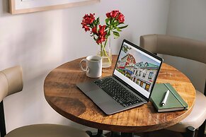 Sonder by Marriott Bonvoy Penny Lane Apartments Old Montreal