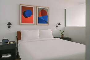 Sonder by Marriott Bonvoy Penny Lane Apartments Old Montreal