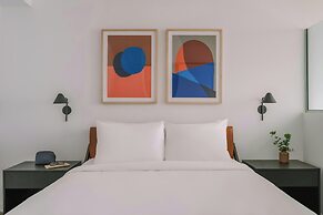 Sonder by Marriott Bonvoy Penny Lane Apartments Old Montreal