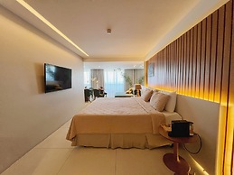 HY Beach Flats