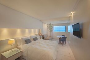 HY Beach Flats