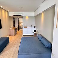 HY Beach Flats