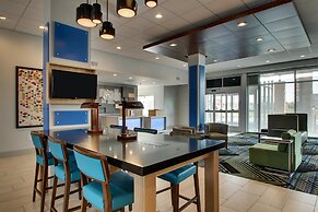 Holiday Inn Express & Suites Findlay North by IHG