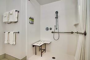 Holiday Inn Express & Suites Findlay North by IHG