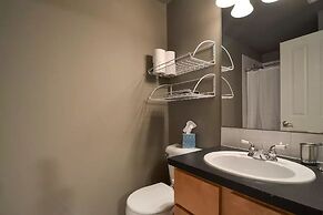 Seattle Vacation Home: The Gallery