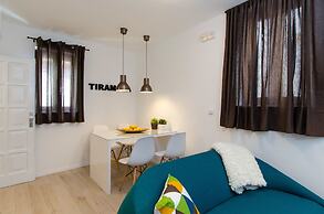 Apartments & Rooms Tiramola