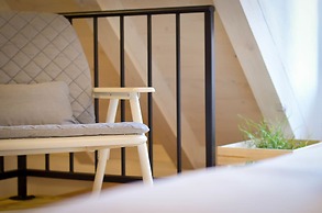 Apartments & Rooms Tiramola