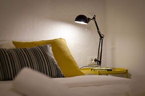 Apartments & Rooms Tiramola