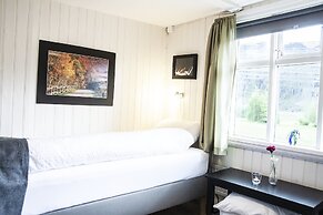 Fossardalur Guesthouse - Hostel