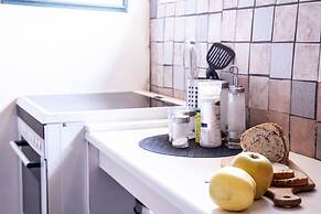 Fossardalur Guesthouse - Hostel