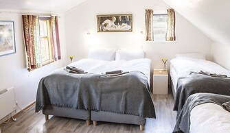 Fossardalur Guesthouse - Hostel